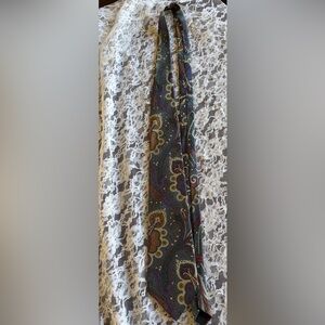 NWOT Oscar de la Renta tie